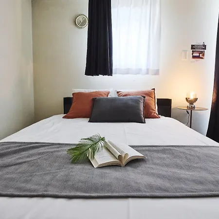 Granado Roppongi Apartment Tokyo Exterior photo