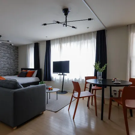 Granado Roppongi Apartment Tokyo Exterior photo